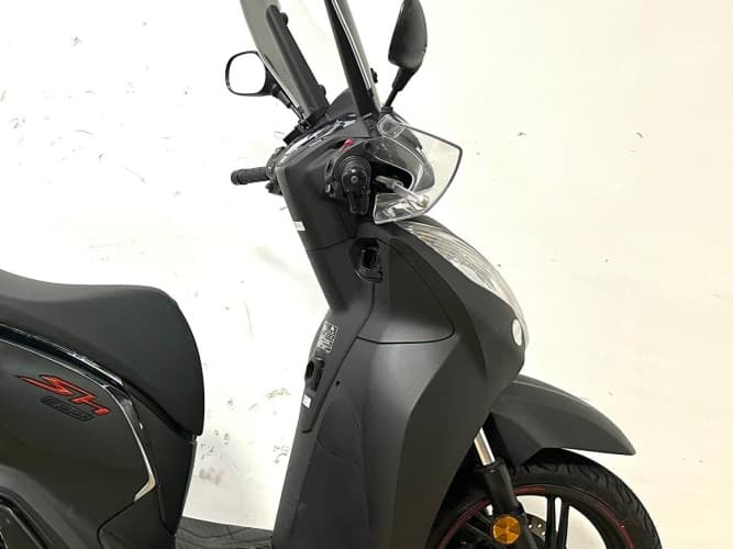 Comprar HONDA SH 300I (IMPORT. REMAT. 2025) 2019 de segunda mano HONDA SH 300I (IMPORT. REMAT. 2025) 2019 de segunda mano