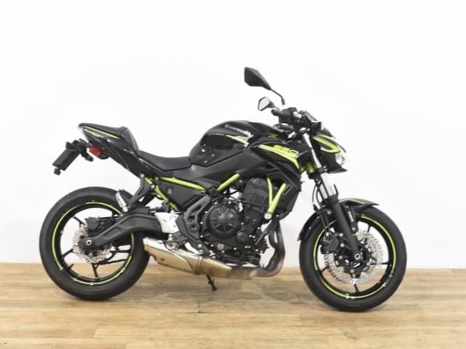 Comprar KAWASAKI Z 650 (A) 2020 de segunda mano KAWASAKI Z 650 (A) 2020 de segunda mano