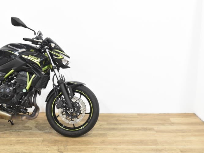 Comprar KAWASAKI Z 650 (A) 2020 de segunda mano KAWASAKI Z 650 (A) 2020 de segunda mano