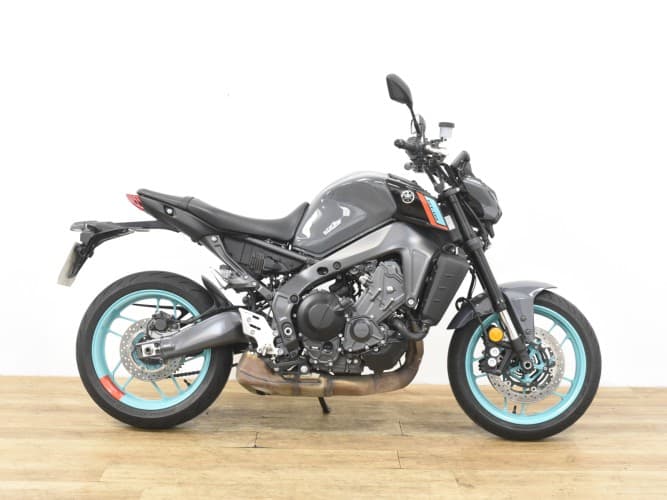 Comprar YAMAHA MT-09 (A2) 2023 de segunda mano YAMAHA MT-09 (A2) 2023 de segunda mano
