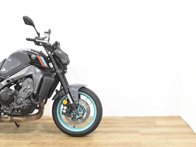 Comprar YAMAHA MT-09 (A2) 2023 de segunda mano YAMAHA MT-09 (A2) 2023 de segunda mano