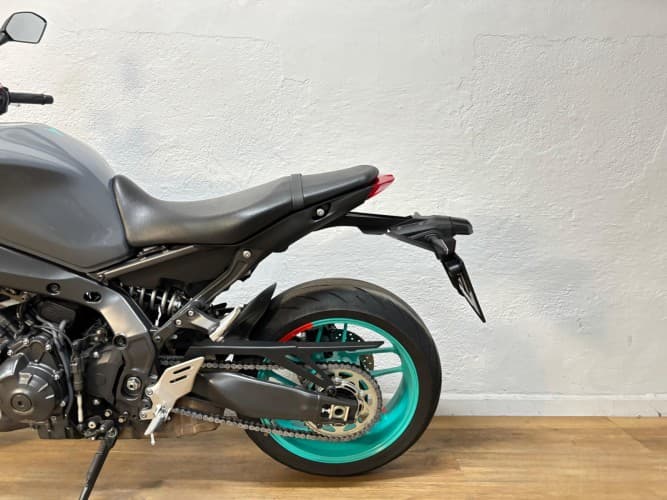 Comprar YAMAHA MT-09 (A2) 2023 de segunda mano YAMAHA MT-09 (A2) 2023 de segunda mano