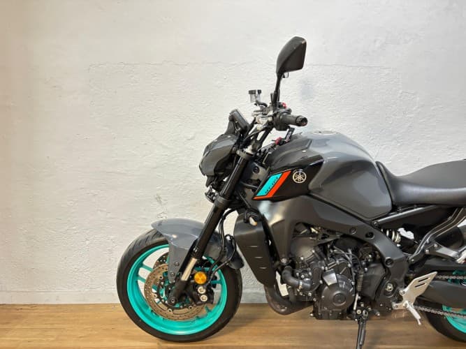 Comprar YAMAHA MT-09 (A2) 2023 de segunda mano YAMAHA MT-09 (A2) 2023 de segunda mano