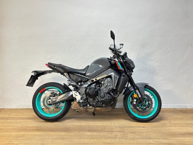 Comprar YAMAHA MT-09 (A2) 2023 de segunda mano YAMAHA MT-09 (A2) 2023 de segunda mano