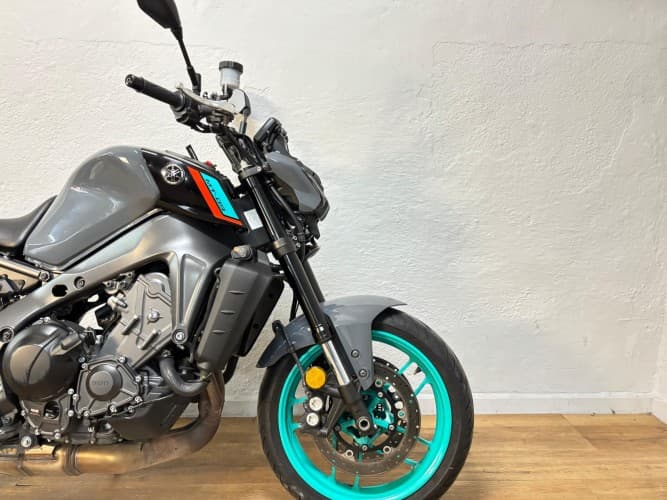 Comprar YAMAHA MT-09 (A2) 2023 de segunda mano YAMAHA MT-09 (A2) 2023 de segunda mano