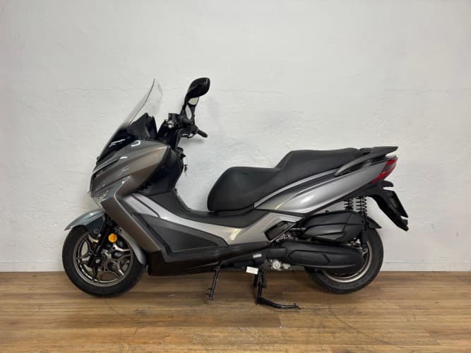 Comprar KYMCO GRAND DINK 125 2016 de segunda mano KYMCO GRAND DINK 125 2016 de segunda mano