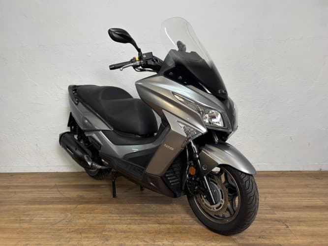 Comprar KYMCO GRAND DINK 125 2016 de segunda mano KYMCO GRAND DINK 125 2016 de segunda mano