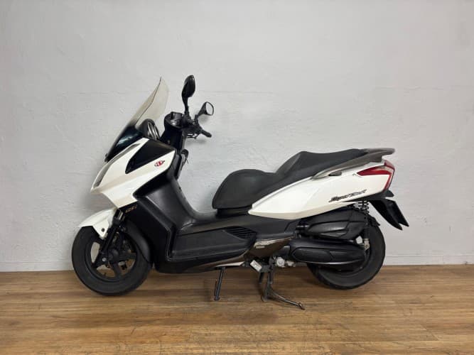 KYMCO SUPER DINK 125 2016 de segunda mano