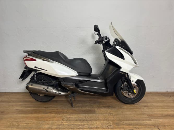 KYMCO SUPER DINK 125 2016 de segunda mano