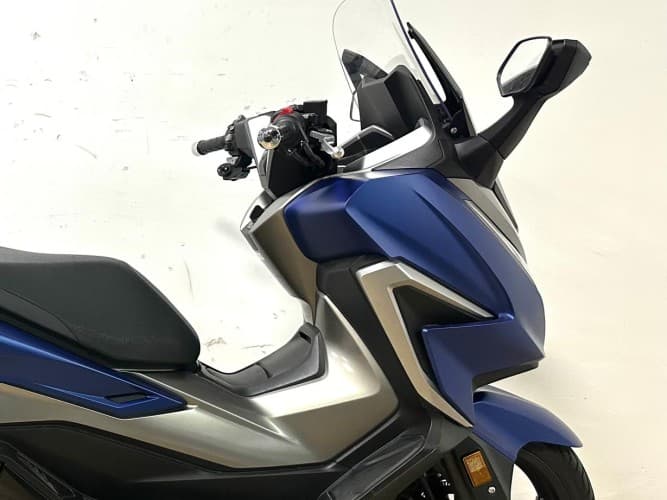 Comprar HONDA FORZA 350 2021 de segunda mano HONDA FORZA 350 2021 de segunda mano
