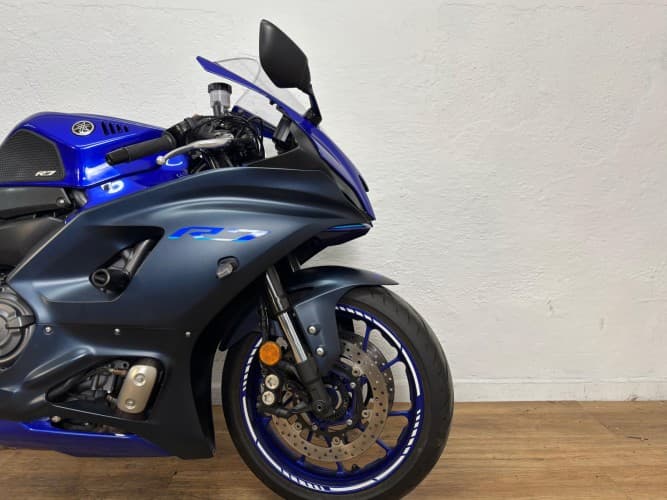 Comprar YAMAHA R7 (A2) 2023 de segunda mano YAMAHA R7 (A2) 2023 de segunda mano