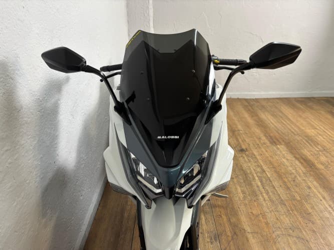 Comprar KYMCO AK 550 (A) 2017 de segunda mano KYMCO AK 550 (A) 2017 de segunda mano