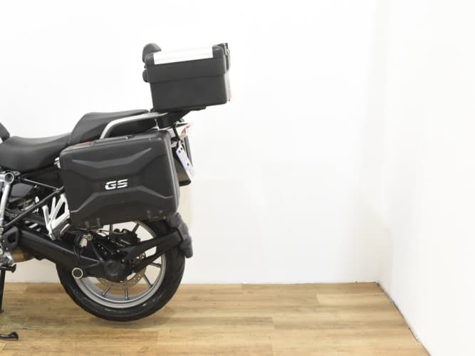Comprar BMW R 1250 GS (IVA)(FULL EQUIP+ 3MAL)(Revi. 60 mil OK) 2023 de segunda mano BMW R 1250 GS (IVA)(FULL EQUIP+ 3MAL)(Revi. 60 mil OK) 2023 de segunda mano