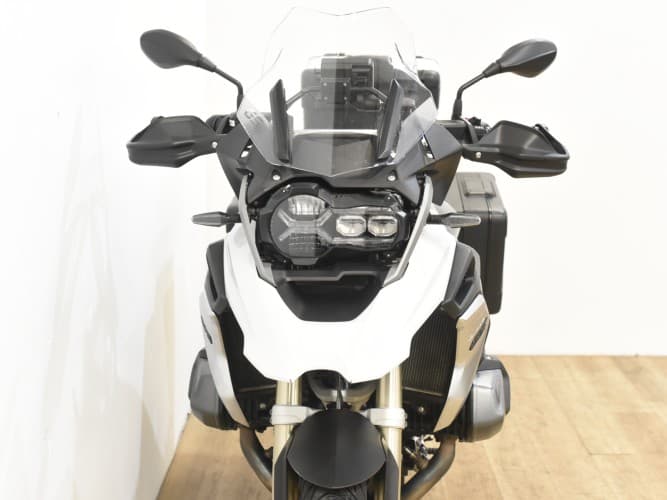 Comprar BMW R 1250 GS (IVA)(FULL EQUIP+ 3MAL)(Revi. 60 mil OK) 2023 de segunda mano BMW R 1250 GS (IVA)(FULL EQUIP+ 3MAL)(Revi. 60 mil OK) 2023 de segunda mano