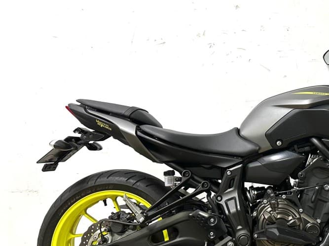 Comprar YAMAHA MT-07 (A) 2018 de segunda mano YAMAHA MT-07 (A) 2018 de segunda mano