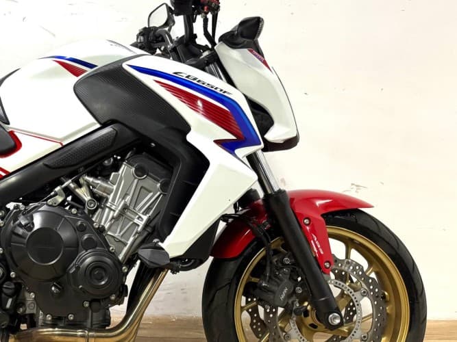 HONDA CB 650 F (A2) 2015 de segunda mano
