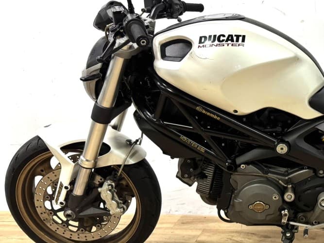 Comprar DUCATI MONSTER 696 (A2) 2008 de segunda mano DUCATI MONSTER 696 (A2) 2008 de segunda mano