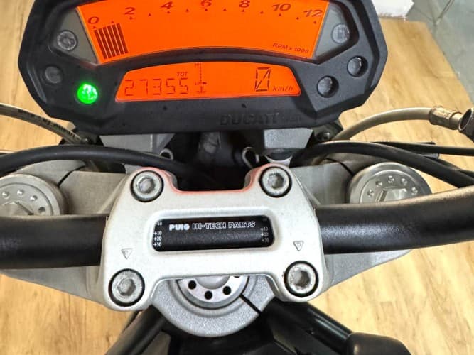 Comprar DUCATI MONSTER 696 (A2) 2008 de segunda mano DUCATI MONSTER 696 (A2) 2008 de segunda mano