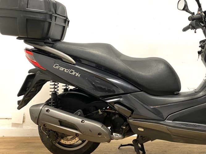 Comprar KYMCO GRAND DINK 125 2018 de segunda mano KYMCO GRAND DINK 125 2018 de segunda mano