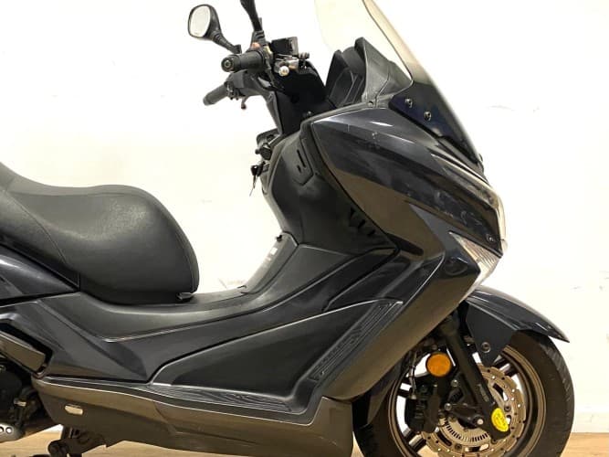 Comprar KYMCO GRAND DINK 125 2018 de segunda mano KYMCO GRAND DINK 125 2018 de segunda mano