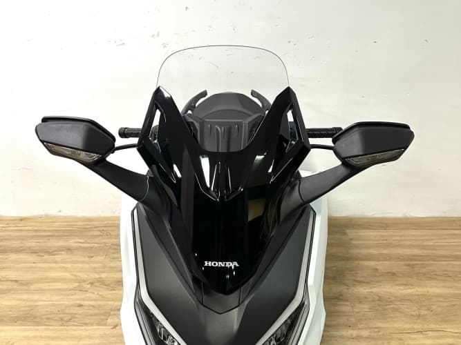 Comprar HONDA FORZA 125 (IVA DEDUCIBLE) 2025 de segunda mano HONDA FORZA 125 (IVA DEDUCIBLE) 2025 de segunda mano