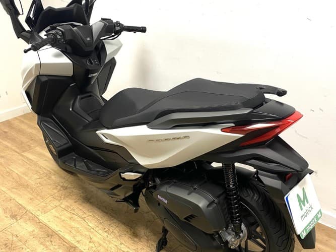 Comprar HONDA FORZA 125 2025 de segunda mano HONDA FORZA 125 2025 de segunda mano