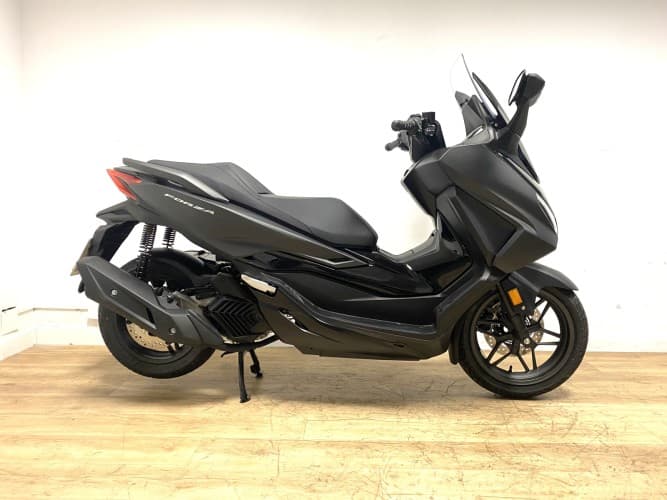 Comprar HONDA FORZA 125 (IVA DEDUCIBLE) 2025 de segunda mano HONDA FORZA 125 (IVA DEDUCIBLE) 2025 de segunda mano