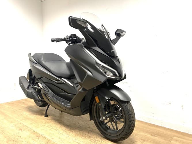 Comprar HONDA FORZA 125 (IVA DEDUCIBLE) 2025 de segunda mano HONDA FORZA 125 (IVA DEDUCIBLE) 2025 de segunda mano