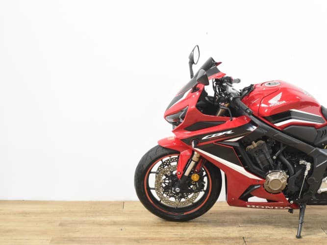 Comprar HONDA CBR 650 R (A) 2021 de segunda mano HONDA CBR 650 R (A) 2021 de segunda mano