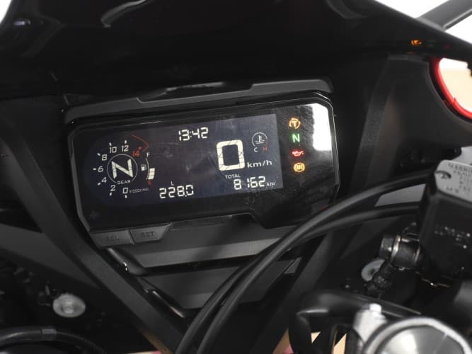 Comprar HONDA CBR 650 R (A) 2021 de segunda mano HONDA CBR 650 R (A) 2021 de segunda mano