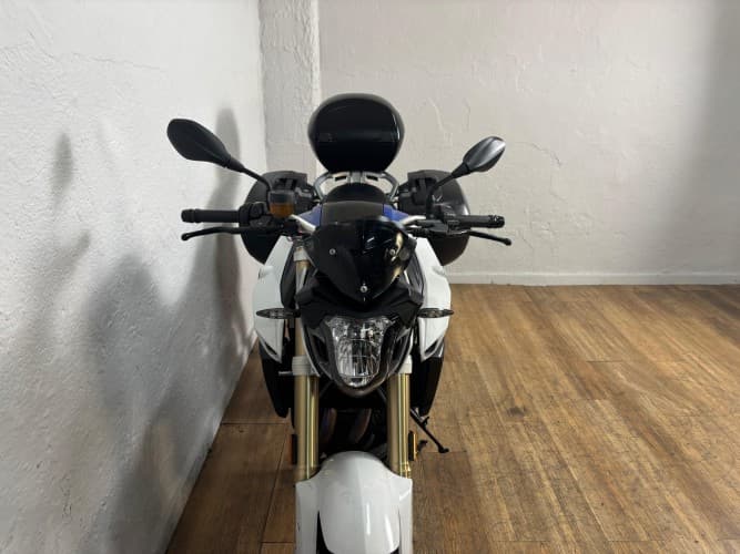 BMW F 800 R (IVA DEDUCIBLE) (3 MALETAS) 2019 de segunda mano