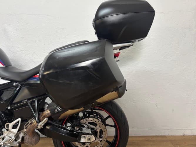 BMW F 800 R (IVA DEDUCIBLE) (3 MALETAS) 2019 de segunda mano