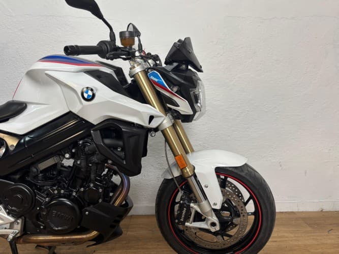 BMW F 800 R (IVA DEDUCIBLE) (3 MALETAS) 2019 de segunda mano