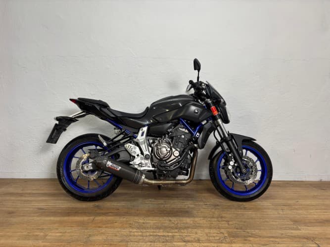 YAMAHA MT-07 (A) (ESCAPE HOMOLOGADO) 2015 de segunda mano