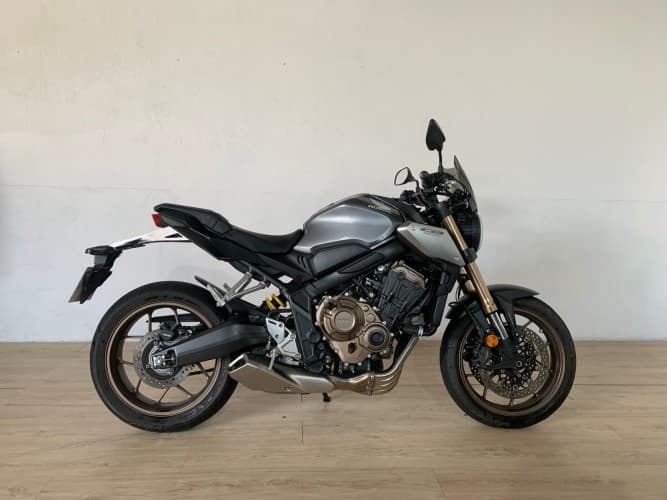 Comprar HONDA CB 650 R (A) 2023 de segunda mano HONDA CB 650 R (A) 2023 de segunda mano