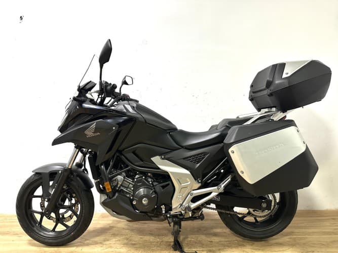 Comprar HONDA NC 750 X (A) (3 MALETAS) 2022 de segunda mano HONDA NC 750 X (A) (3 MALETAS) 2022 de segunda mano
