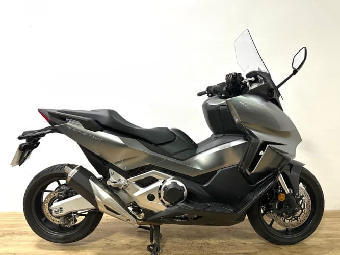 Comprar HONDA FORZA 750 (A) 2022 de segunda mano HONDA FORZA 750 (A) 2022 de segunda mano