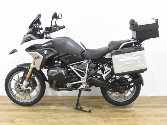 Comprar BMW R 1250 GS (IVA DEDUCIBLE) (3 PAQUETES+ 3 MALETAS) 2023 de segunda mano BMW R 1250 GS (IVA DEDUCIBLE) (3 PAQUETES+ 3 MALETAS) 2023 de segunda mano