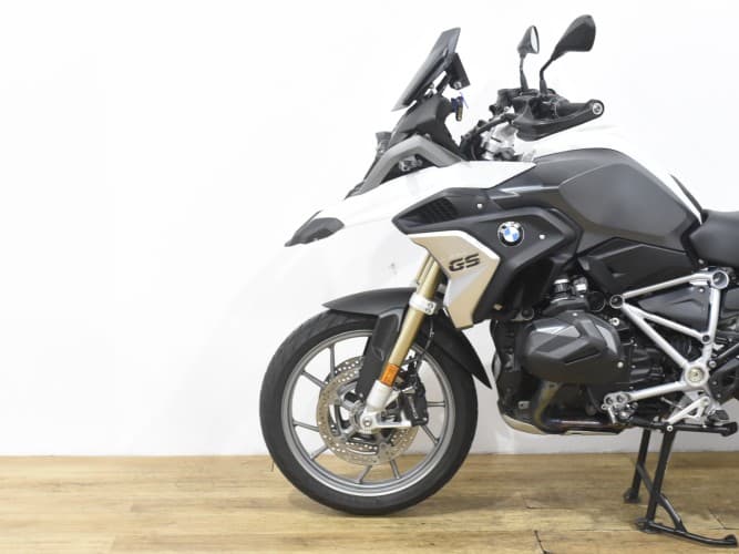 Comprar BMW R 1250 GS (IVA DEDUCIBLE) (3 PAQUETES+ 3 MALETAS) 2023 de segunda mano BMW R 1250 GS (IVA DEDUCIBLE) (3 PAQUETES+ 3 MALETAS) 2023 de segunda mano