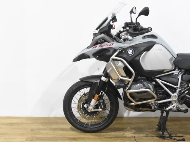 BMW R 1250 GS ADVENTURE (IVA) (FULL EQUIP+ 3 MAL.)(REVI 60MIL) 2022 de segunda mano