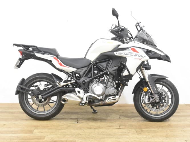 Comprar BENELLI TRK 502 X 2018 de segunda mano BENELLI TRK 502 X 2018 de segunda mano
