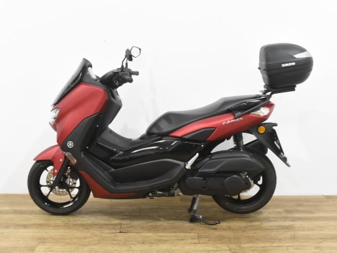 YAMAHA NMAX 125 2021 de segunda mano
