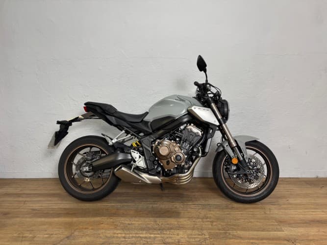 HONDA CB 650 R (A2) 2021 de segunda mano