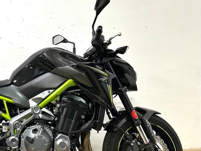 Comprar KAWASAKI Z 900 (A) 2017 de segunda mano KAWASAKI Z 900 (A) 2017 de segunda mano