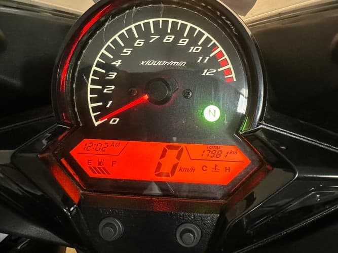 HONDA CBR 125 R 2016 de segunda mano