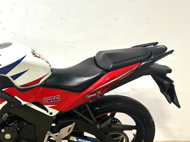 HONDA CBR 125 R 2016 de segunda mano