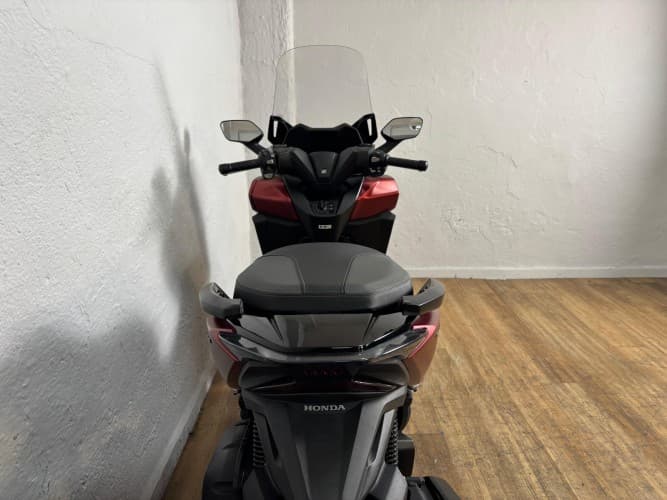 HONDA FORZA 125 2018 de segunda mano