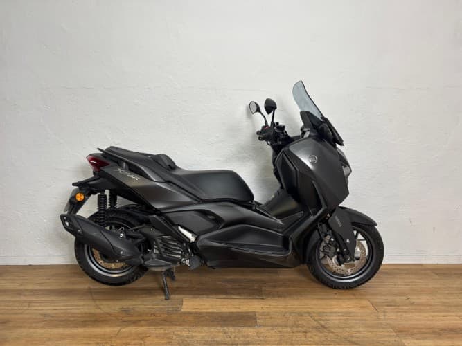 YAMAHA XMAX 125 2024 de segunda mano