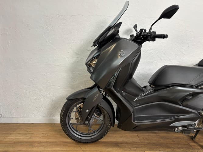 YAMAHA XMAX 125 2024 de segunda mano