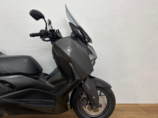YAMAHA XMAX 125 2024 de segunda mano